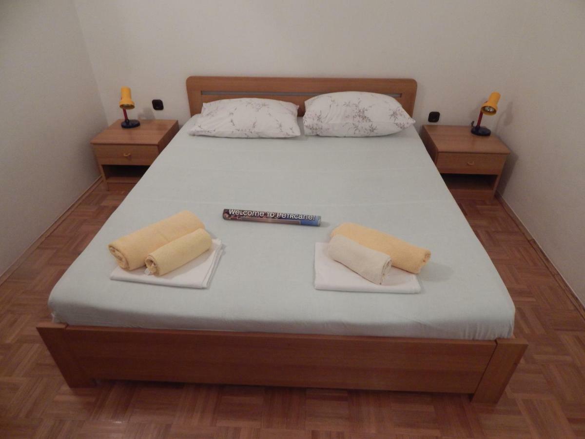 Apartman Duje Petrcane Exteriör bild